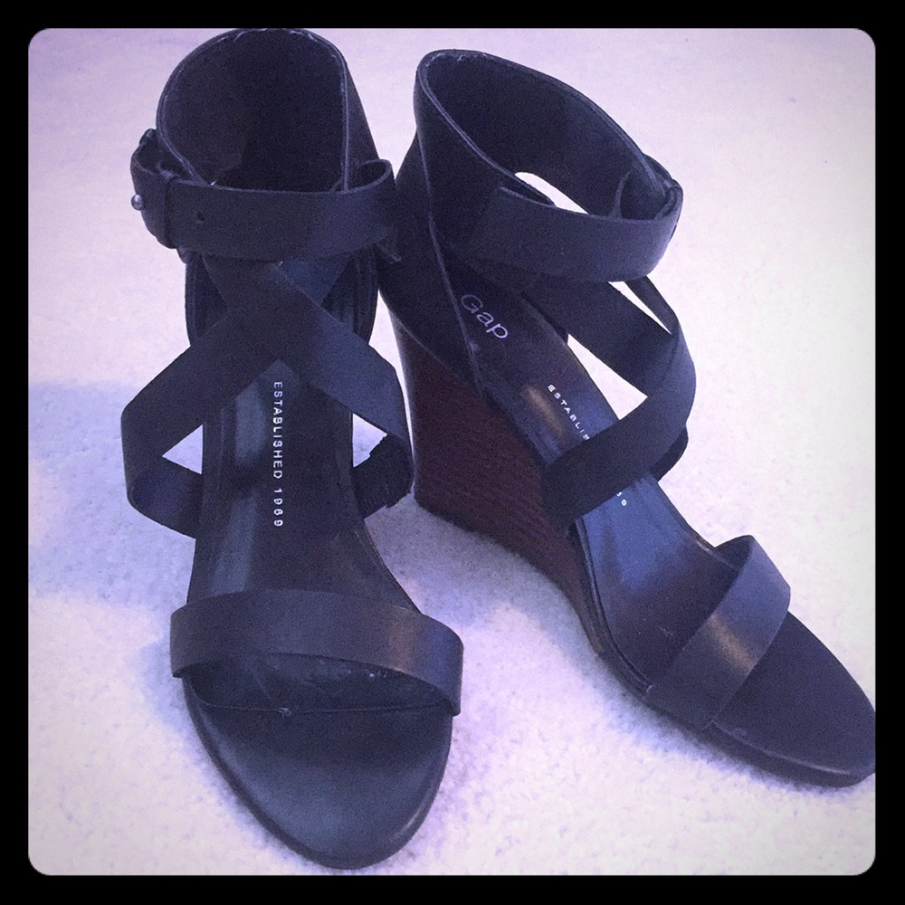Gap cross strap black leather wedges